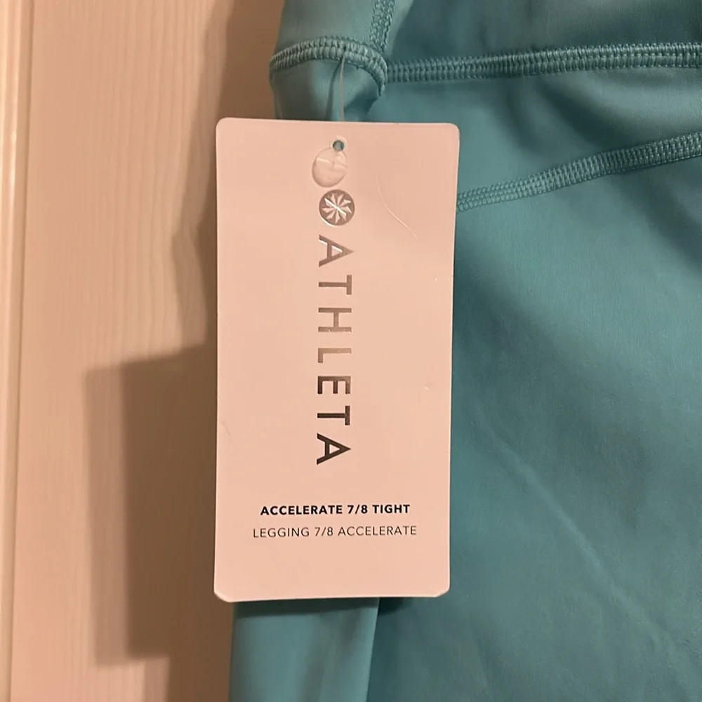 New Athleta Leggings, size XL.  NWT. Accelerate 7/8 tight. - Picture 4 of 6